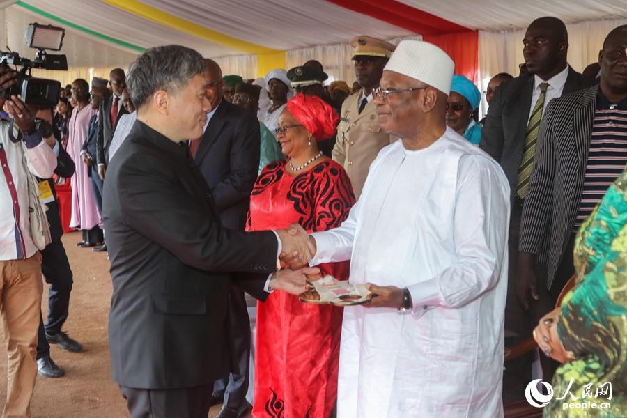 ӃxʽӢʹ耳סPy(tng)