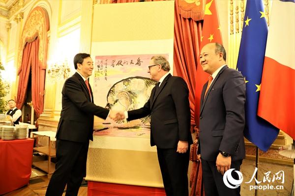 hhLMʣЇvʹԿһhѺСMϯдȺz