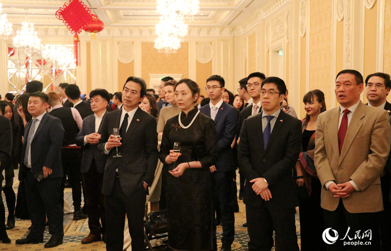 vmʹłȫw^TÞASAYC(j)(gu)W(xu)300˚gһcr(nng)vi´ĵ