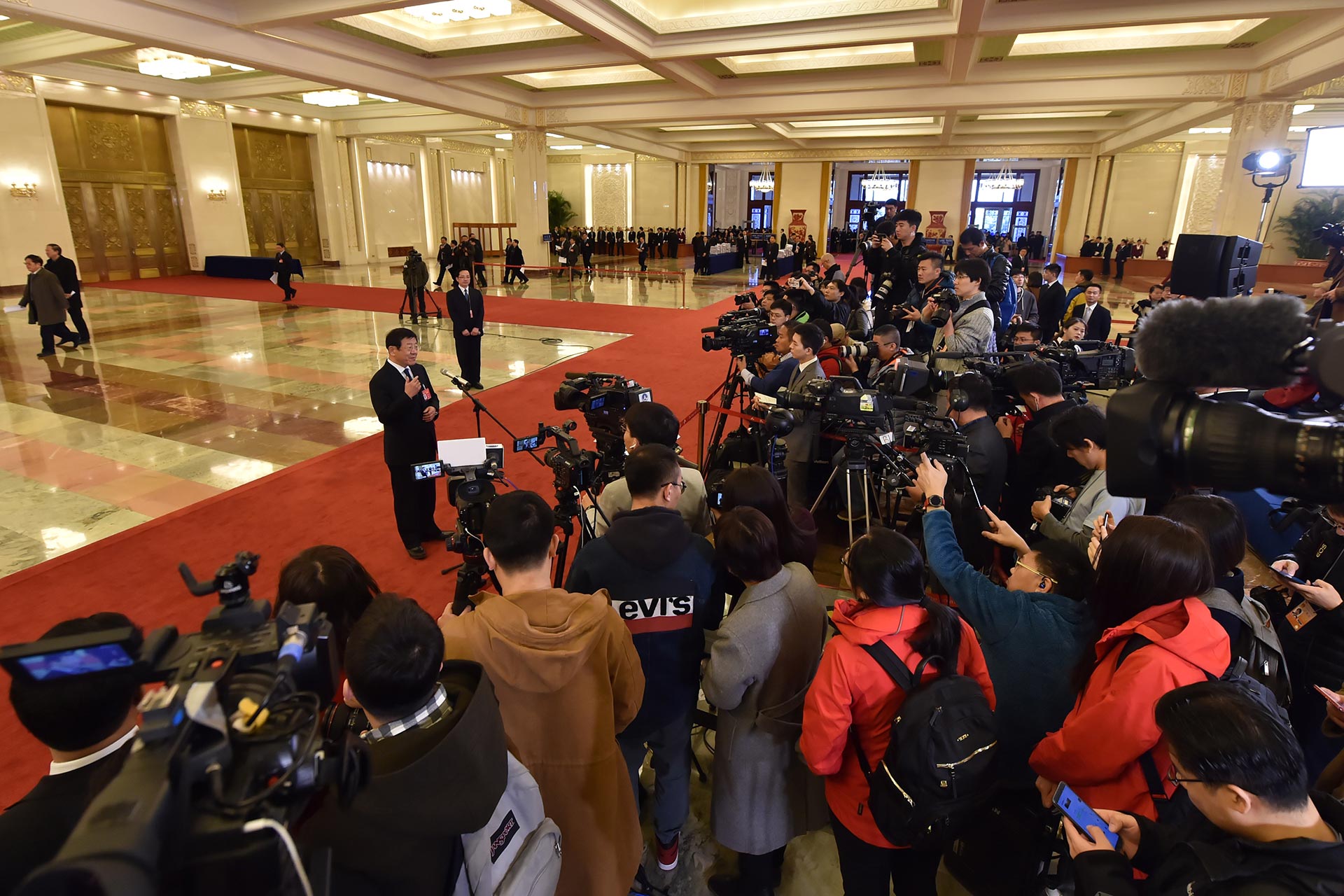 2019ȫɕ(hu)ĈLͨ_ ɸߡؓ(f)؟(z)״ͨ                    312磬2019ȫɕ(hu)ĈLͨ(hu)eL@ֱc(din)ؑ(yng)P(gun)СW(wng)ӛ  z