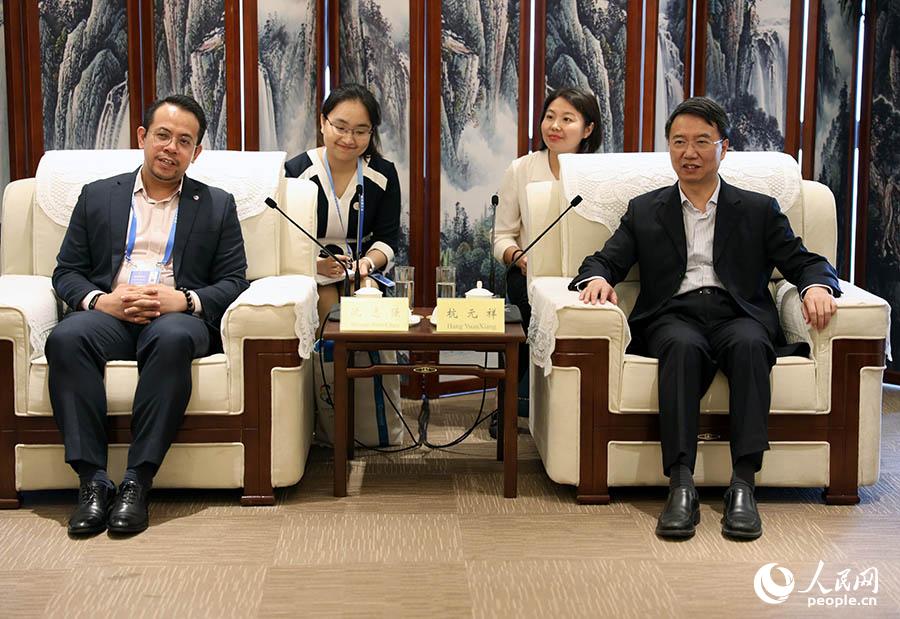 2019516ĻЇΑcgƼĻe200ⷽ텢@һӡDΑcgԪ鳣(w)ϯҊⷽҪ ӛ ܿ˽ z