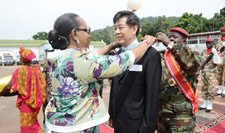 ЇǰvзǴʹ   OзνMoSЇʹ 1977굽2015ݣOЇ⽻I(y)^˽40Їkٝvʹ㕅ٝvзȫ(qun)ʹĳé]⽻˳L(jng)ّ(zhn)vʹԼഺѪIoЇ⽻I(y)Ԕ顿