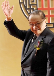 千古文人俠客夢(mèng) 一代“大俠”金庸