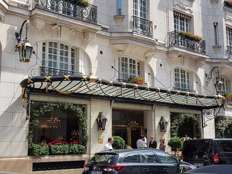 ڶǷ׶貼˹РƵ꣨Bristol Hotel(ni)Epicure͏dw