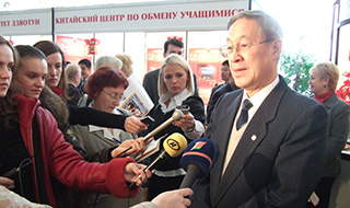 Їǰv˹̹׶_˹ȇʹ   ǺIJ¹ʡ򡱵Їʹ ⽻٣ȻⲻƷL׫{(dio)늈(bo)r(sh)cζ(jng)v⽻ՄЕr(sh)Ĵ^ѩصנԭҲ^y͵ĿķɳĮ܉gͮ(dng)?sh)ذ裬Ҳ ^ںըZQԔ顿