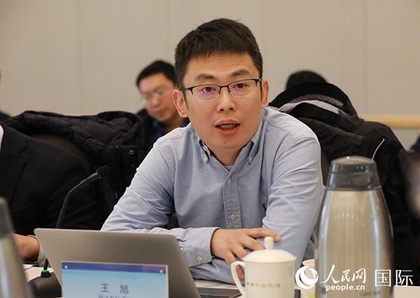 W(xu)ρоĳ(w)  Z z