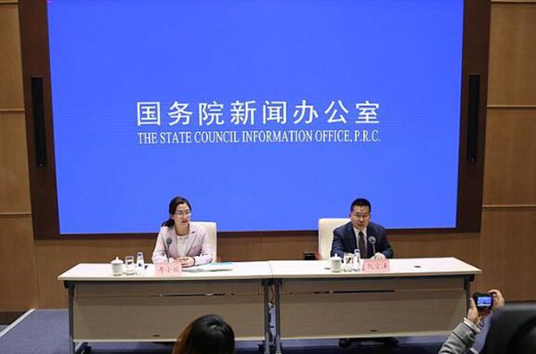 中國國際問題研究院常務(wù)副院長阮宗澤介紹推動(dòng)構(gòu)建人類命運(yùn)共同體有關(guān)情況。中國網(wǎng)王瑞芳攝