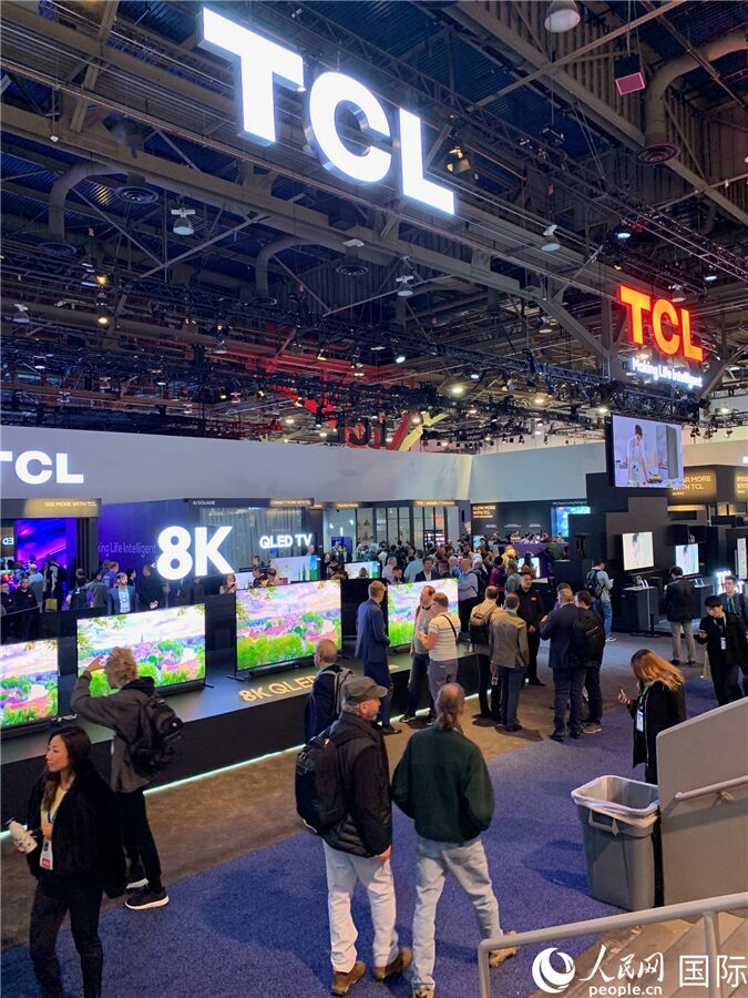 ���H���M���չ����˹�S��˹�_Ļ��3��