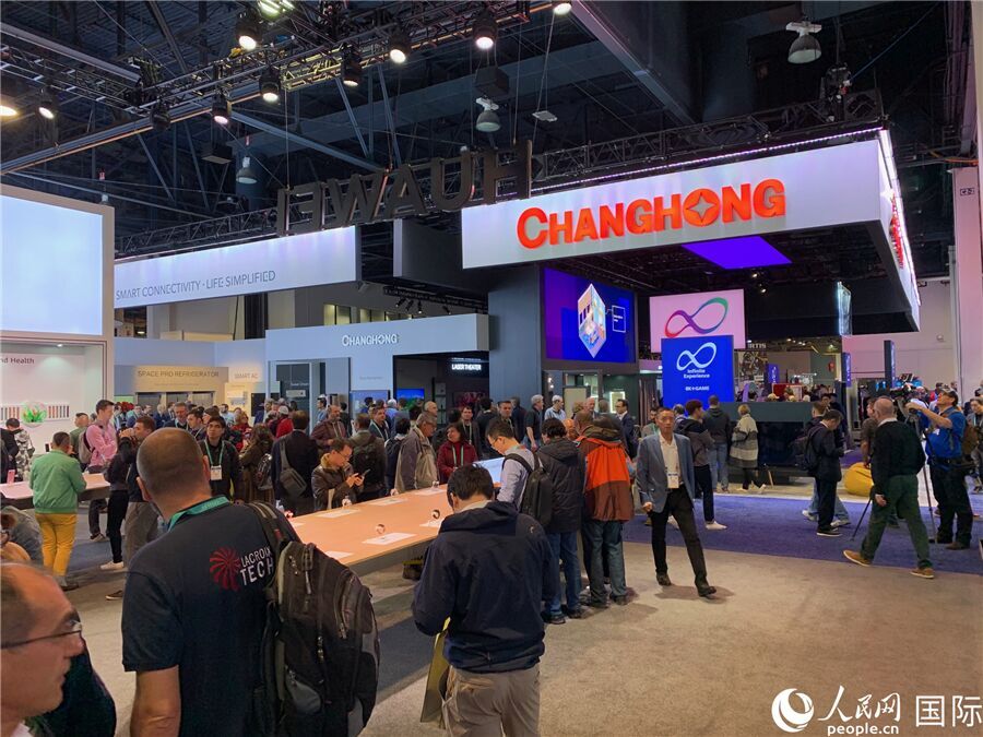 ���H���M���չ����˹�S��˹�_Ļ��4��