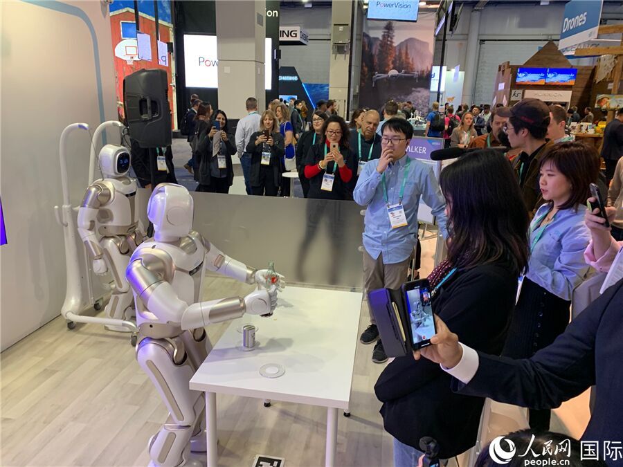 ���H���M���չ����˹�S��˹�_Ļ��6��