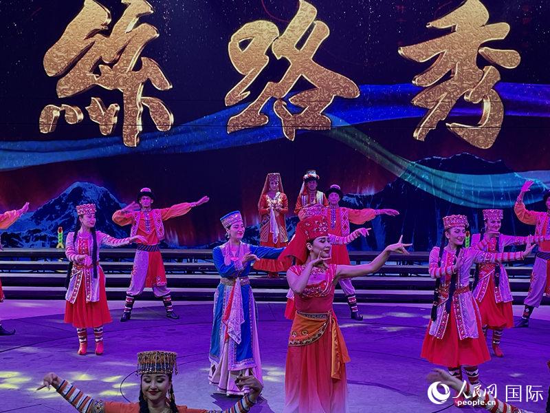 ꑴ(do)ݵġz·㡷ȫײӳ}½L(fng)ĴøԓݲöNF(xin)ʽ׌^ʽw(yn)½ɫL(fng)麣(ni)^ṩһ(chng)ʽ^ҕ ʢ硣W(wng) sz