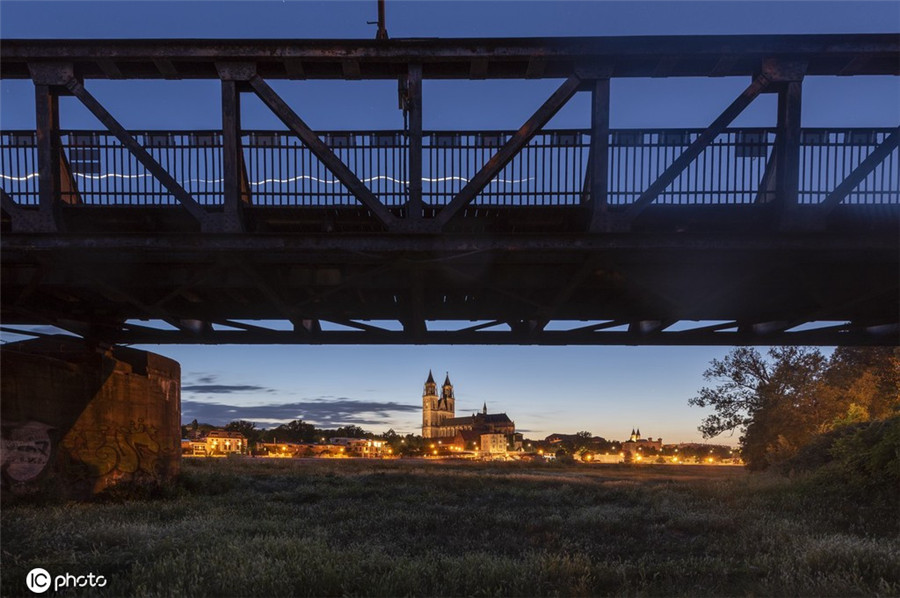 ICPhoto(qun)ƷՈD(zhun)d