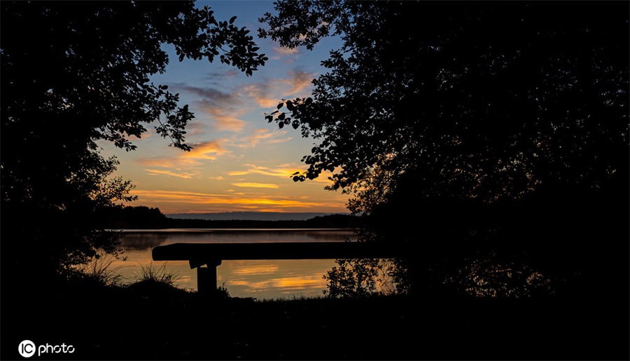 ICPhoto(qun)ƷՈ(qng)D(zhun)d