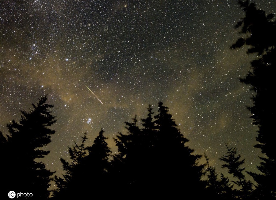 (dng)?sh)ؕr(sh)g810၆Ӣꄝ^ҹICPhoto(qun)ƷՈD(zhun)d