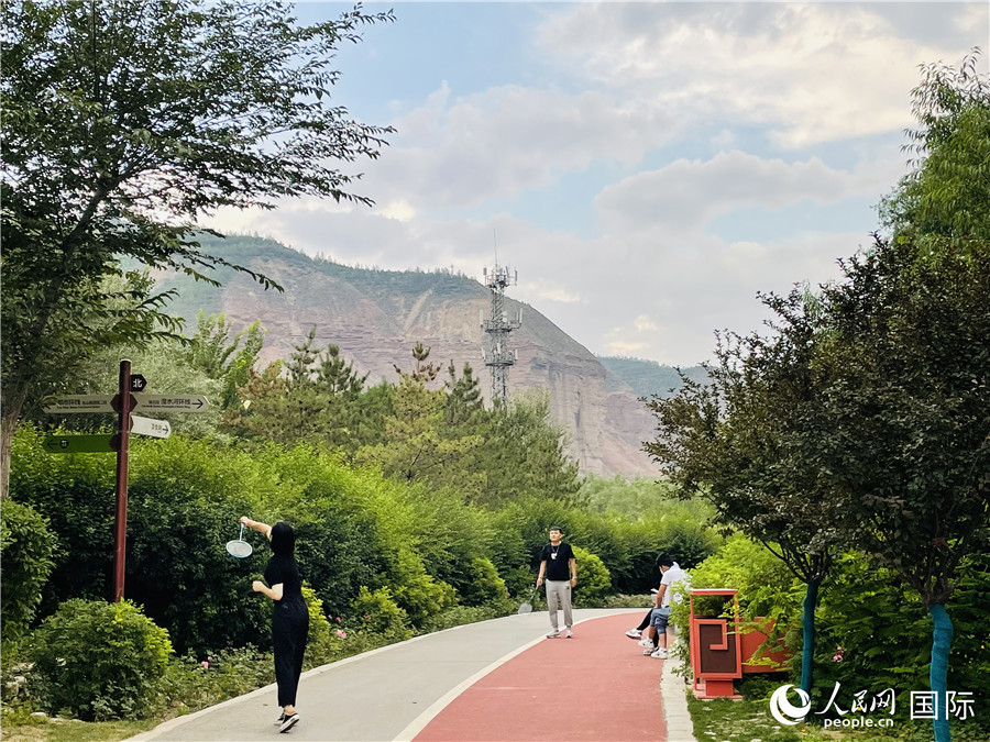 ɽ@(ni)e\(yn)(dng)W(wng) xz