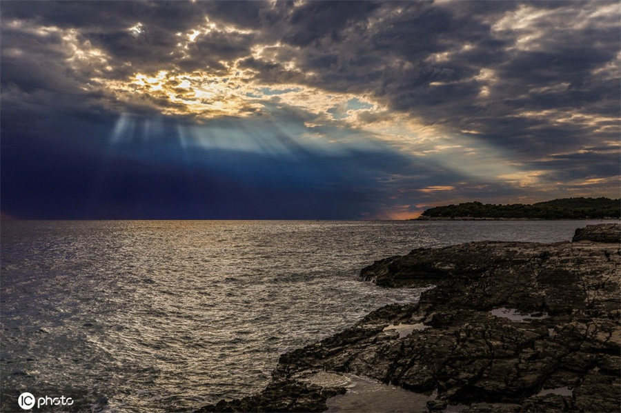 ICPhoto(qun)ƷՈD(zhun)d