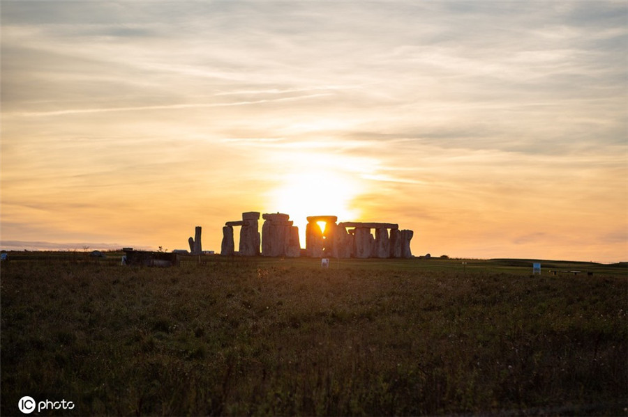 ICphoto(qun)ƷՈD(zhun)d