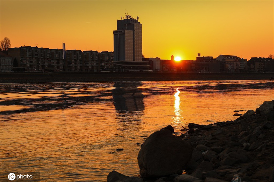 ICPhoto(qun)ƷՈ(qng)D(zhun)d