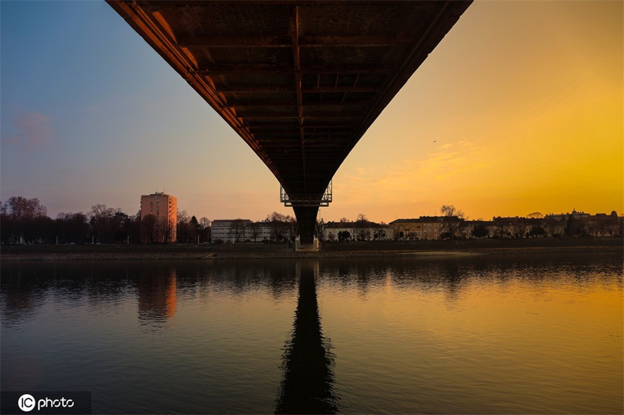 ICPhoto(qun)ƷՈD(zhun)d