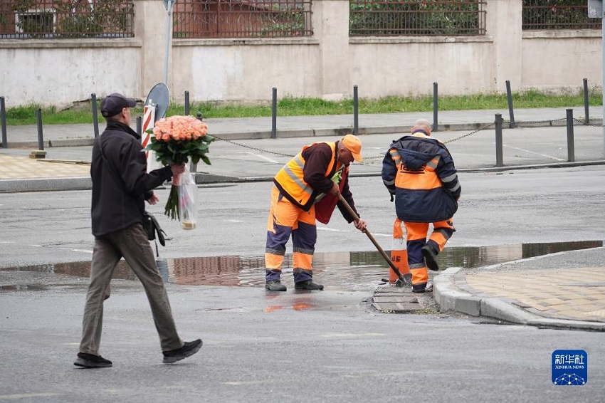 530moˆT·eˮһrӏ^Ŀǰm׶o𲽻֏(f)ȼ͹(yng)ooЃ(ni)ȻҪAl(f)_DʲƷ z