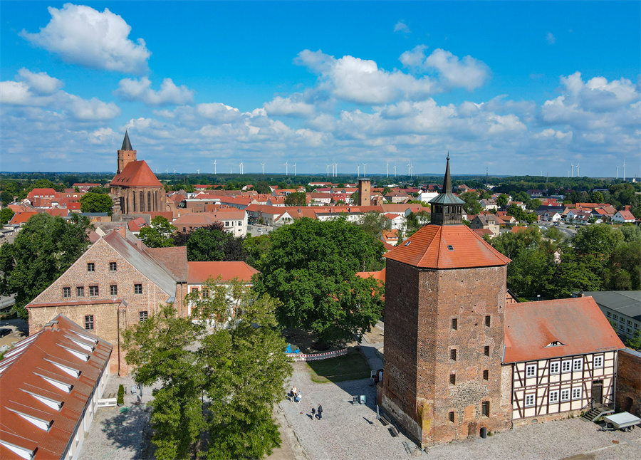 |IC(qun)ƷՈD(zhun)d