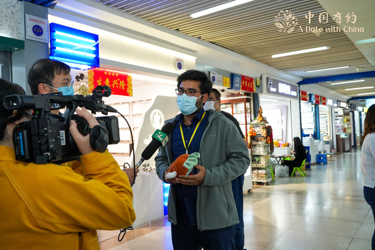 xHQǱ֮ǰSy(tng)挦ĲُԽԽDD ЇмsHýwLxHQǲLЇՈWD