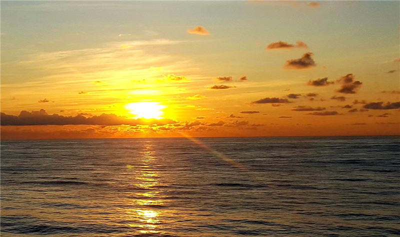 ڡϲ̖]݆^p̫ƽ侰ɫĔz