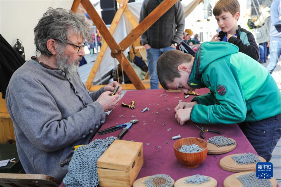 415ڱr(sh)ĽЂy(tng)ջ(dng)ͯһֹˇ˵Ĕλ˽朼(dng)r(sh)¡^(q)׸Ľek25Ây(tng)ջ(dng)ּͱo(h)y(tng)Ļbֹˇչʾ(du)ݵȸɫĻ(dng)˴Aӛ  z