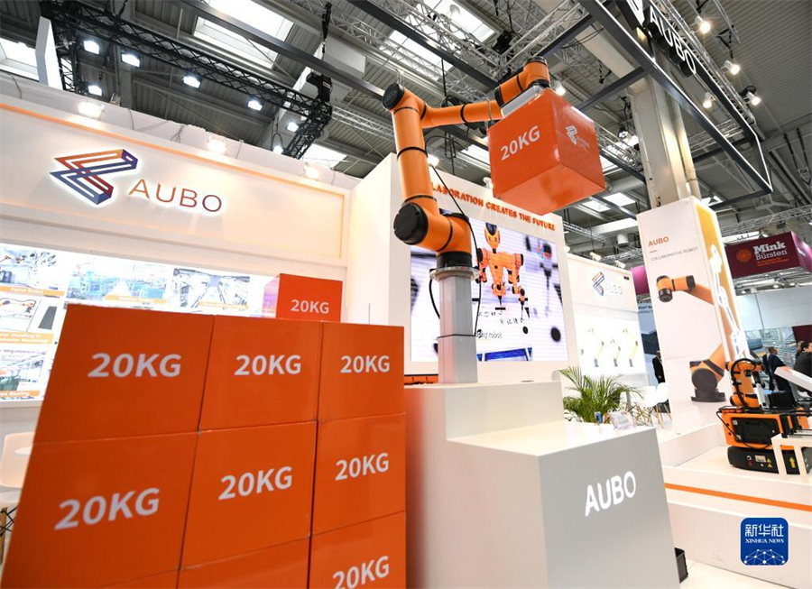 418ڵhZ(hu)һ۲f(xi)C(j)M(jn)йʾ2023hZI(y)[(hu)1721eУs800ЇI(y)չAӛ iw z