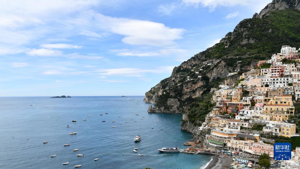 @53ĔzRƺL(fng)Rƺλϲ၆^(q)аud_RZh(hun)(yu)Ȼ^Sذe(cu)ӳɽ̺֮gɫ1997(lin)χ̿ĽMRƺ^Ļza(chn)䛡Aӛ R z