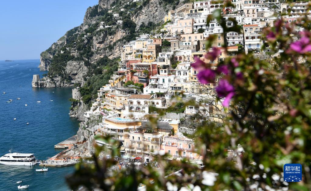 @54ĔzRƺLRƺλϲ၆^(q)аud_RZh(hun)(yu)Ȼ^Sذeӳɽ̺֮gɫ1997꣬(lin)χ̿ĽMRƺ^ĻzaAӛ R z