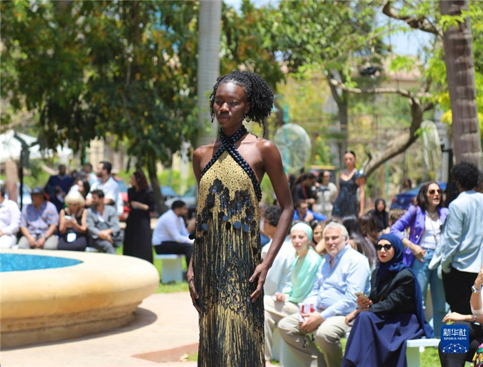 513ڰ_(ki)_ģڰr(sh)bչʾbƷAl(f)¡(k)زz