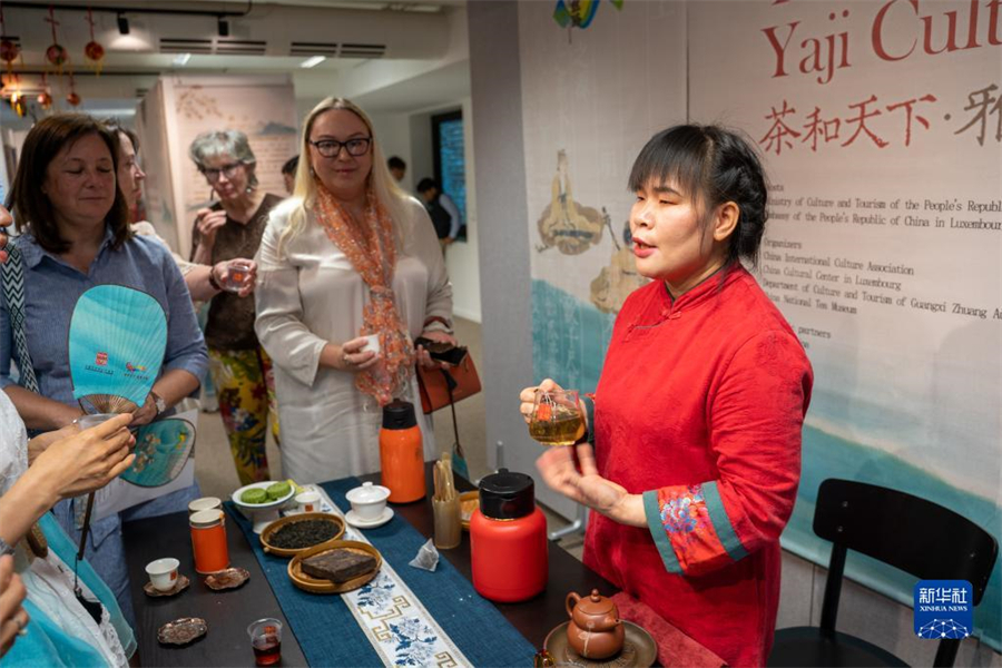 68գRЇ(gu)Ļڡ¡ż(dng)M(jn)бǰ¡ż(dng)Rɭȇ(gu)eAӛ ϶ z