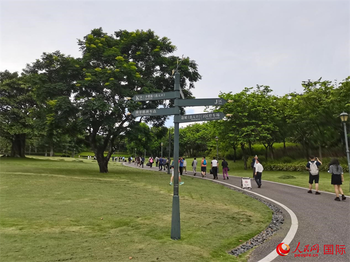 ýӛM(jn)AɽWС(zhn)W(wng) ̺z