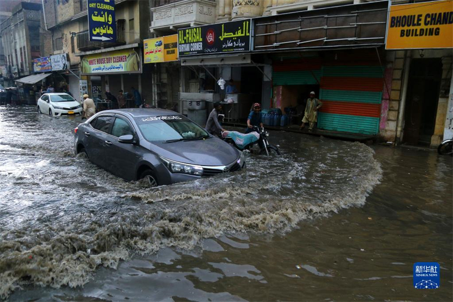 77܇(ch)vڰͻ˹̹ͷeˮĵ·M(jn)ͮ(dng)յď(qing)ꌧ(do)·eˮo˂Ў(li)㡣Al(f)