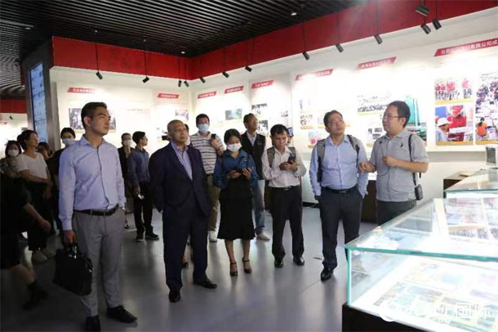 ӛ߈F(tun)^?qng)?bo)ʷ^W(wng) l(f)dz