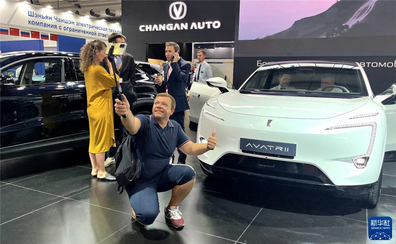 711ڶ_˹~ձekĵߌж[(hu)^cзI(y)չ܇(ch)ӰAӛ w z