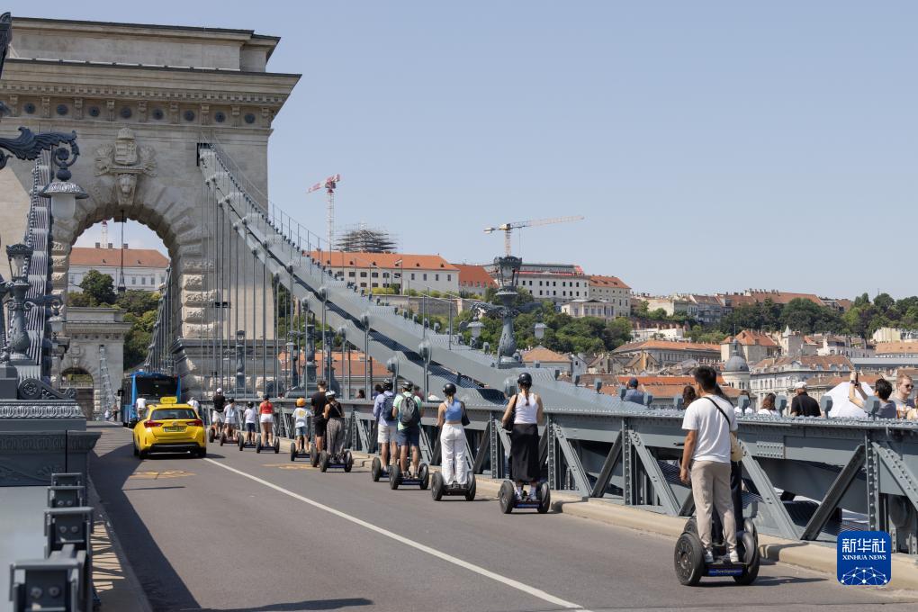 84գ_(d)˹οT݆ƽ܇ӘϽ(jng)^(gu)Al(f)Wz