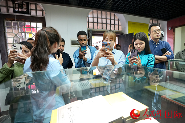 xւJ(rn) (do)vW(wng) Riz