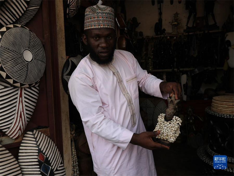 916գڿ¡׶ŜصֹˇƷЈ(chng)һֹˇչʾֹˇƷAӛ x z