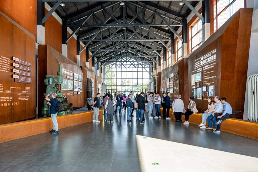 F(tun)ɆT^r(sh)L(zhng)ȣ(du)аl(f)չ^עĽvʷСӛʮָdȤD ܊(qing) z