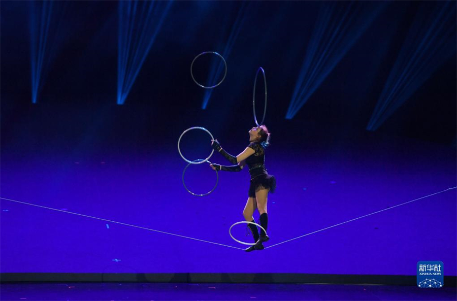 1024ms݆TڱݡŮܛ䓽z(dng)ʮŌЇ(gu)ǘ(gu)Hsˇg(sh)(ji)ِ(dng)B(chng)ِλʯfĺӱʡˇg(sh)eУs݆T^^I(xin)һ(chng)ʵҕX(ju)ʢAӛ Ĳ z