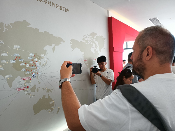 Բڵķˡ֙Cӛ䛏Vݸۿͨ_c؅^(q)ʯന z