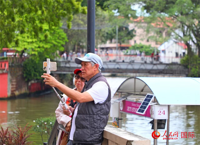 R׺Ӱ߅οӰW(wng)ӛ߰Ԫz