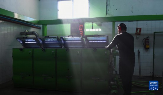 1124˹һ̎ϙ͹S(ni)Al(f)˹֡Bؔz