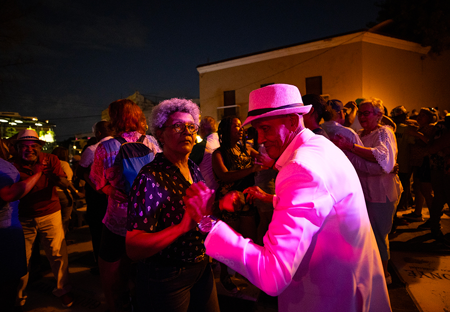 ICphoto(qun)ƷՈ(qng)D(zhun)d