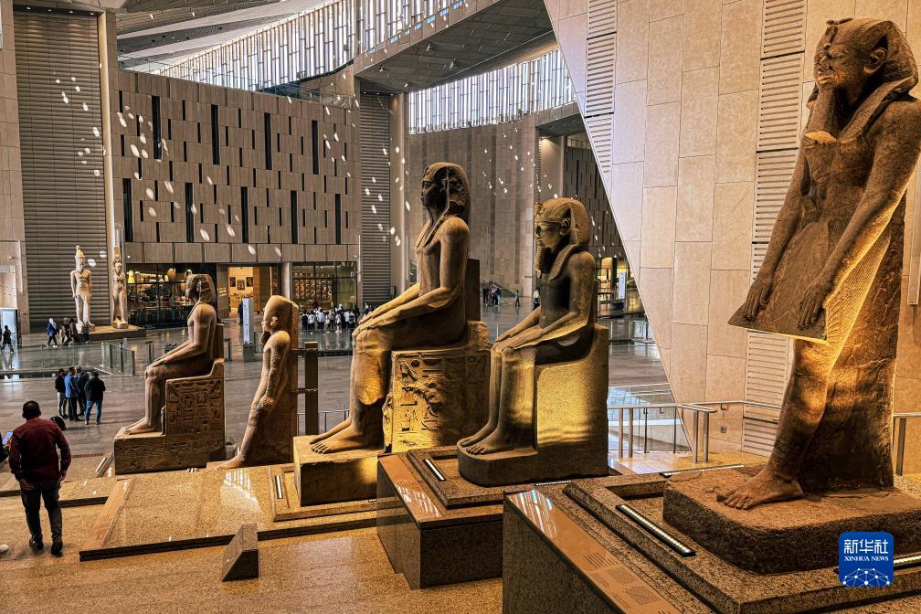 @1130ڰ_Ĵ󰣼^ĔzġݡϵĵAl(f)~¡Rz