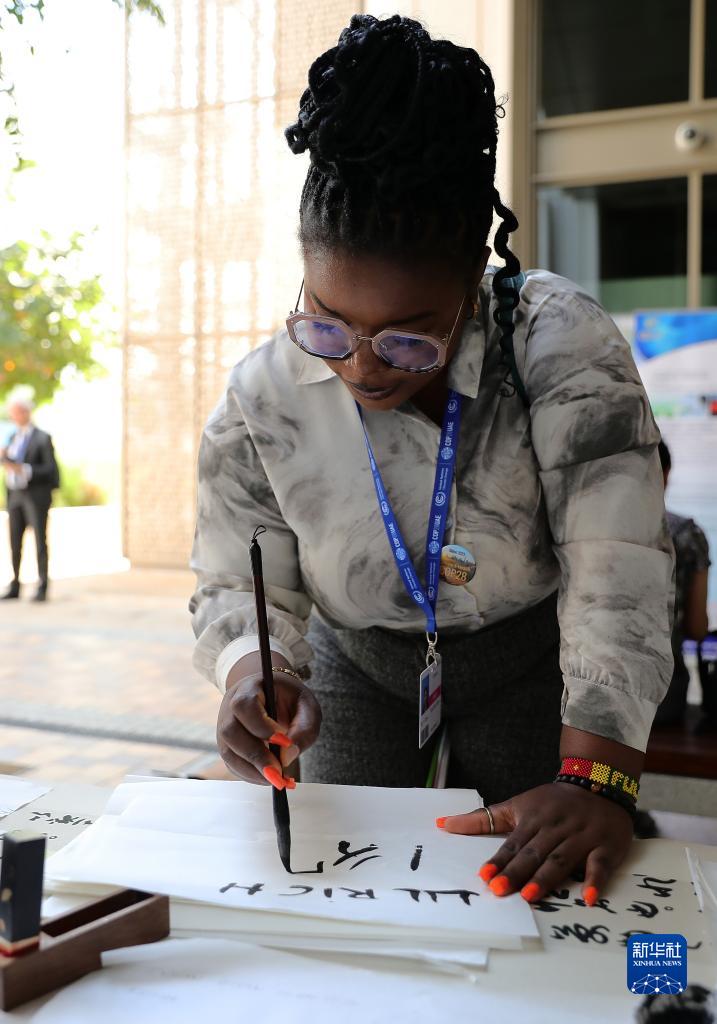 126(lin)χ(gu)׃ϰݴ(hu)Ї(gu)ǣһ(hu)w(yn)ëP(sh)Aӛ | z