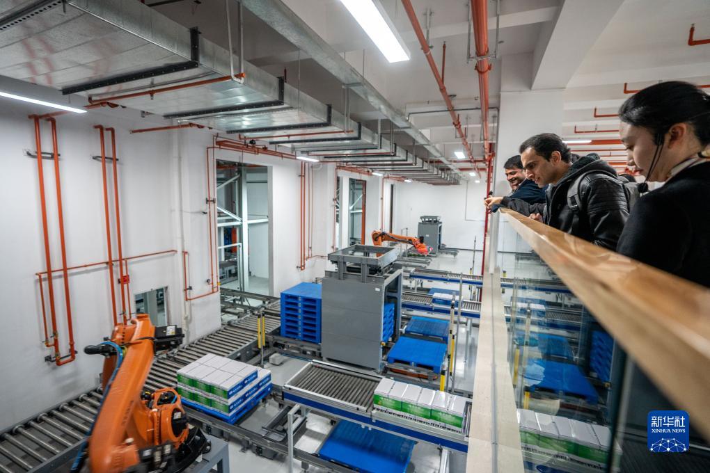 126ýw(hu)(hu)ϰˎF(tun)^Aӛ  z