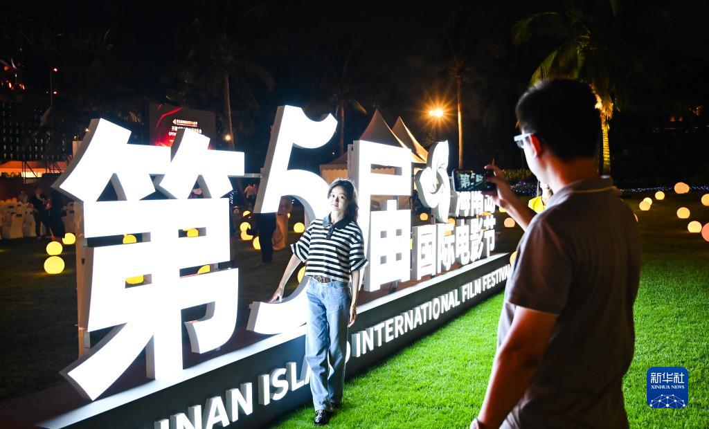 1216^ڵúύu(gu)HӰ(ji)_ĻʽF(xin)(chng)Aӛ  z